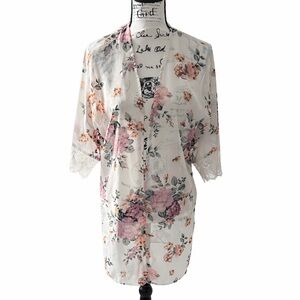 Wallflower White Floral Lace-Trim Kimono - Pink & Peach Flowers